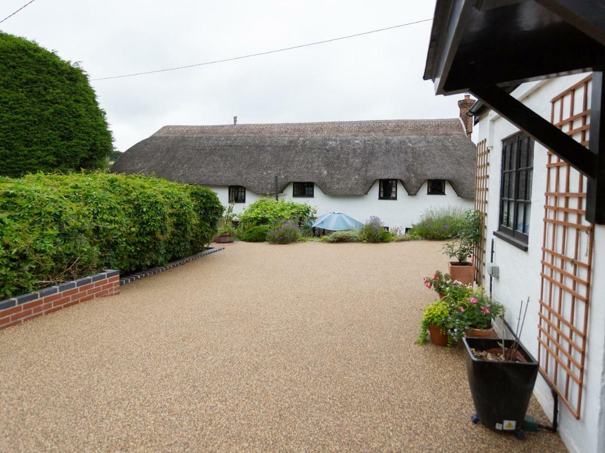 Little England Cottage Milborne Saint Andrew Exterior foto